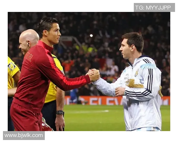 足球明星球员身价揭秘：谁是当今足坛最贵球员及其背后的故事