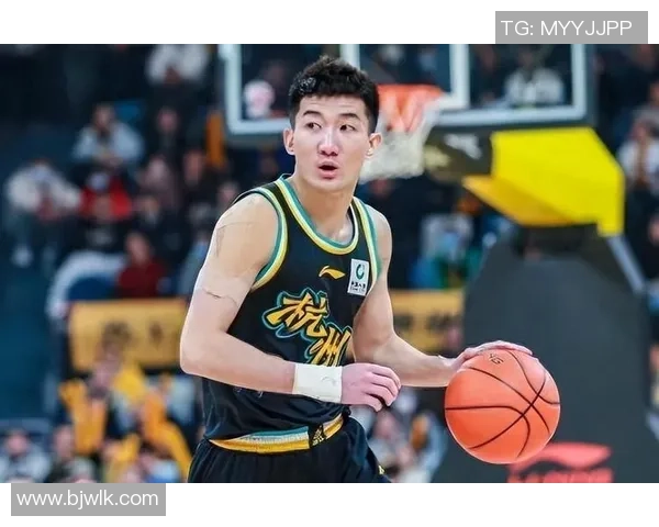 重庆网球队以74分稳居总决赛积分榜首位争夺冠军的关键时刻